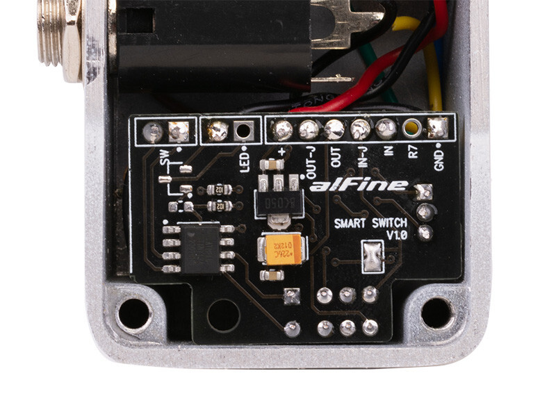 SMART SWITCH LOOPER - True Bypass guitar effects pedal microcontroller based