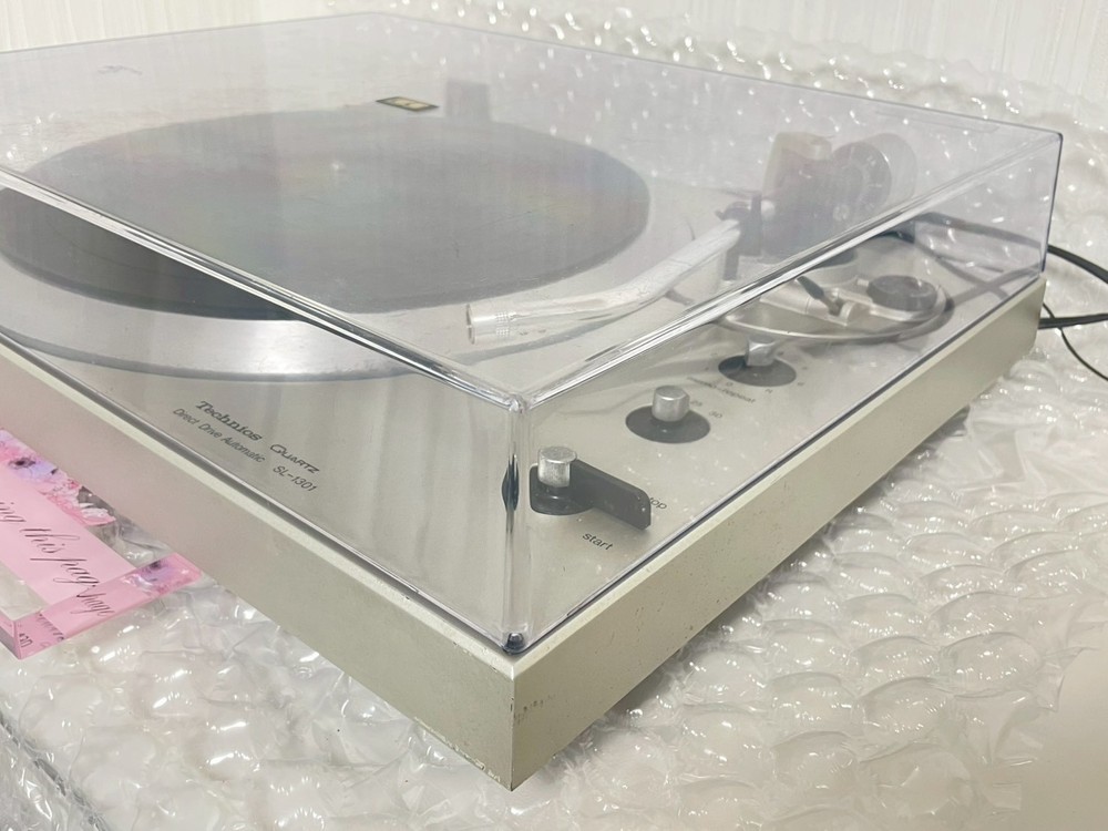 Technics SL-1301 Quartz Direct Drive Automatic Turntable Record Player Used
