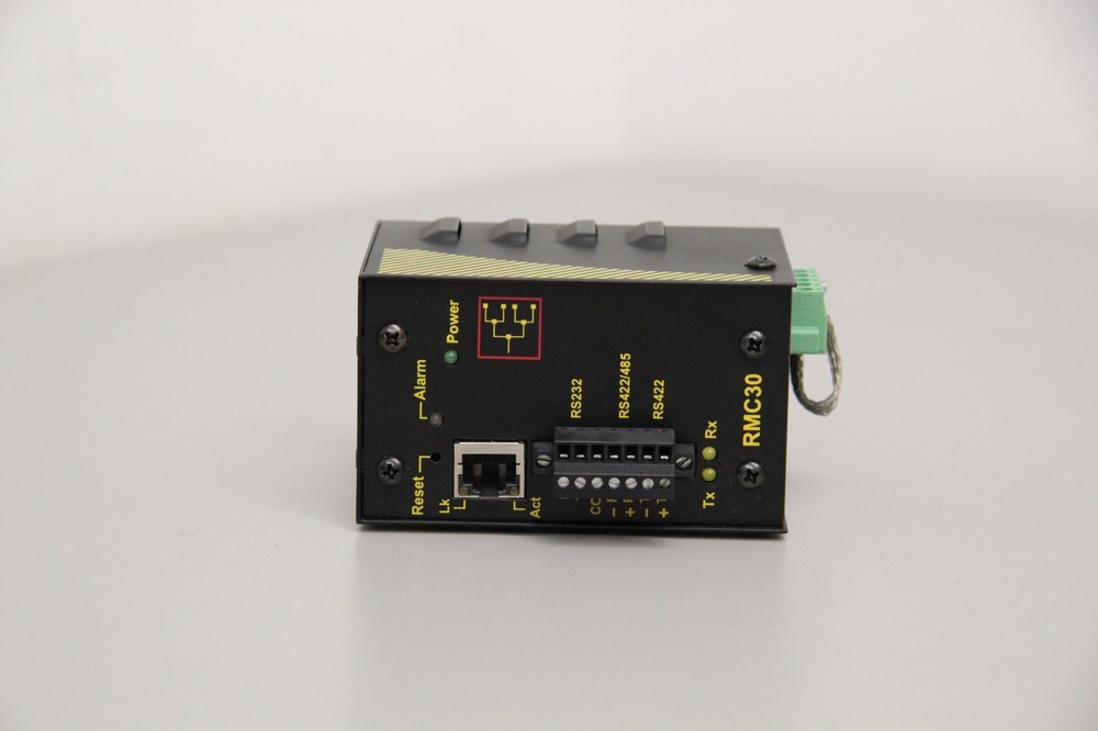 RUGGEDCOM Rugged Industrial Network Switch RMC30-24