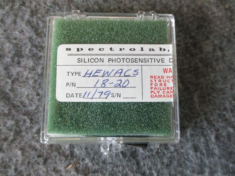 NASA SPACE SHUTTLE SOLAR ARRAY OAST-1 1stGEN PHOTOS+SPECTROLAB SILICON TEST CELL