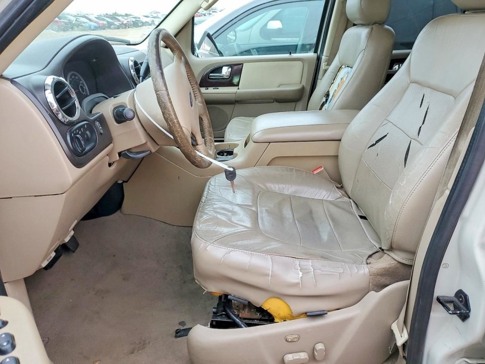EXPEDITON 2006 Glove Box 4987188
