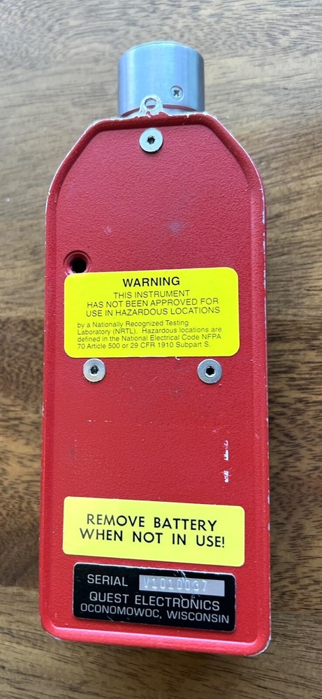 Quest Electronics Sound Level Meter Model 211A