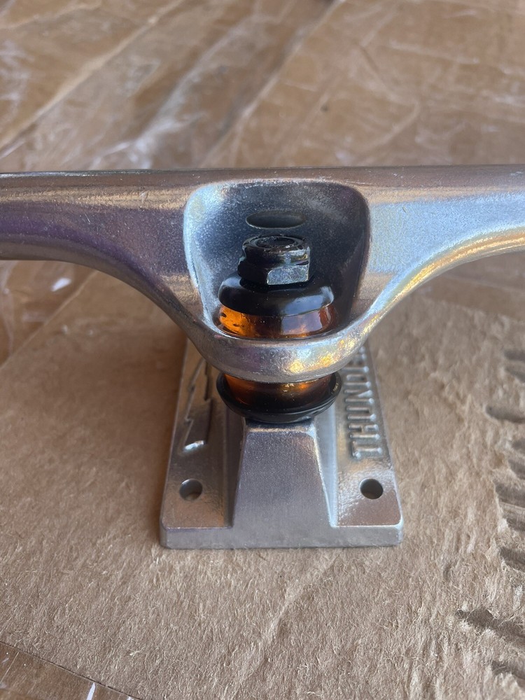Single Thunder Skate Board Truck-New