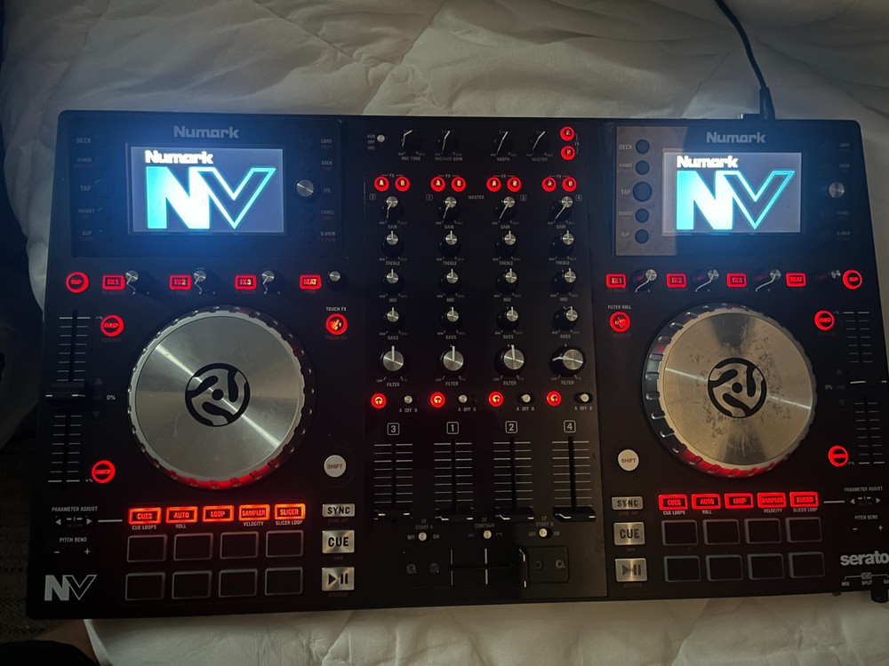 Numark NV 4 Channel Dual-Display Serato DJ Controller Black
