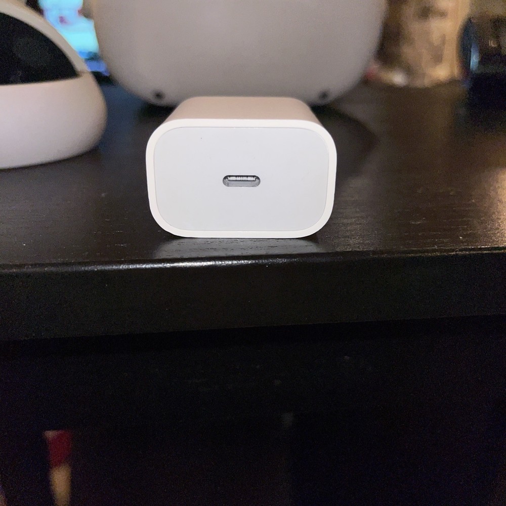 Oculus Meta Question 2 VR Headset With Charger 256GB