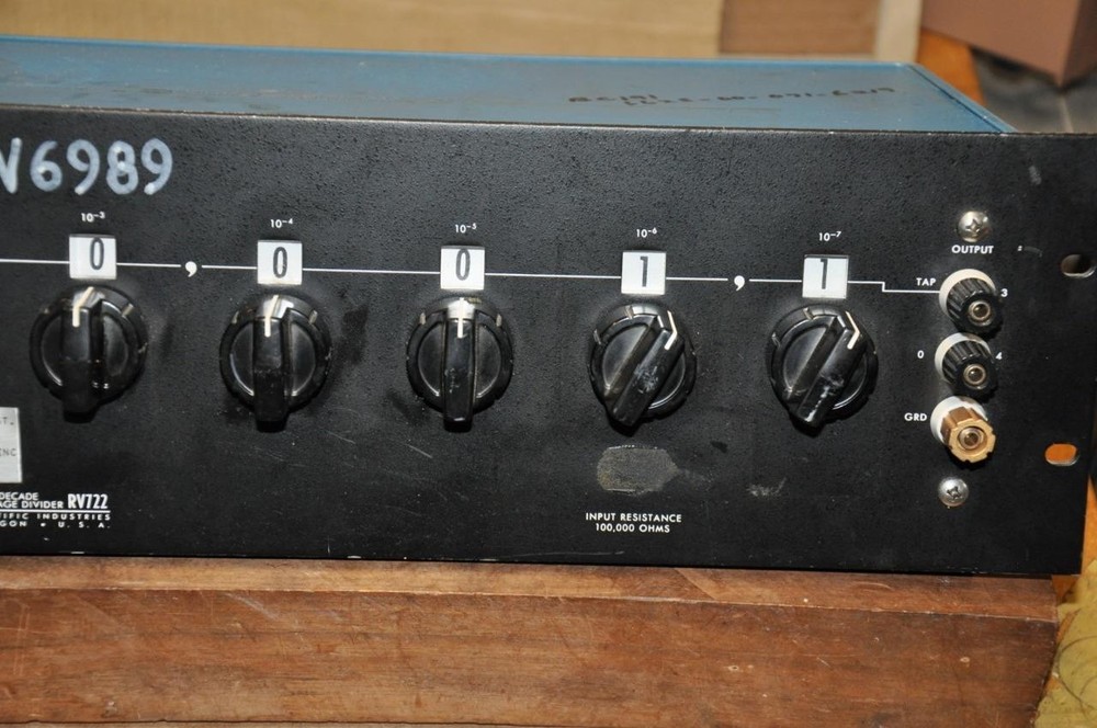 ESI RV722 DEKADIVIDER DECADE VOLTAGE DIVIDER