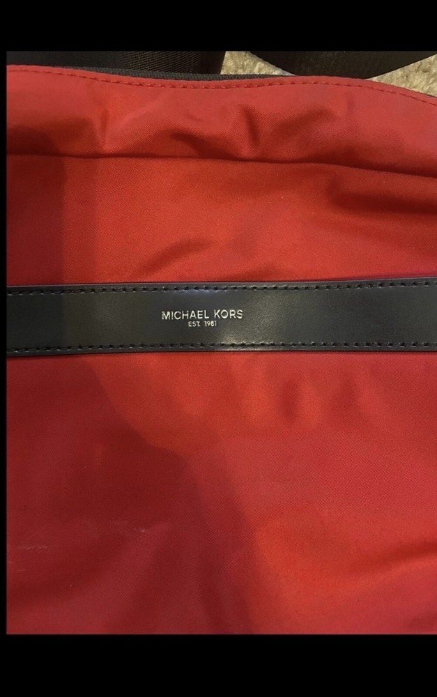 Michael Kors Messenger Bag