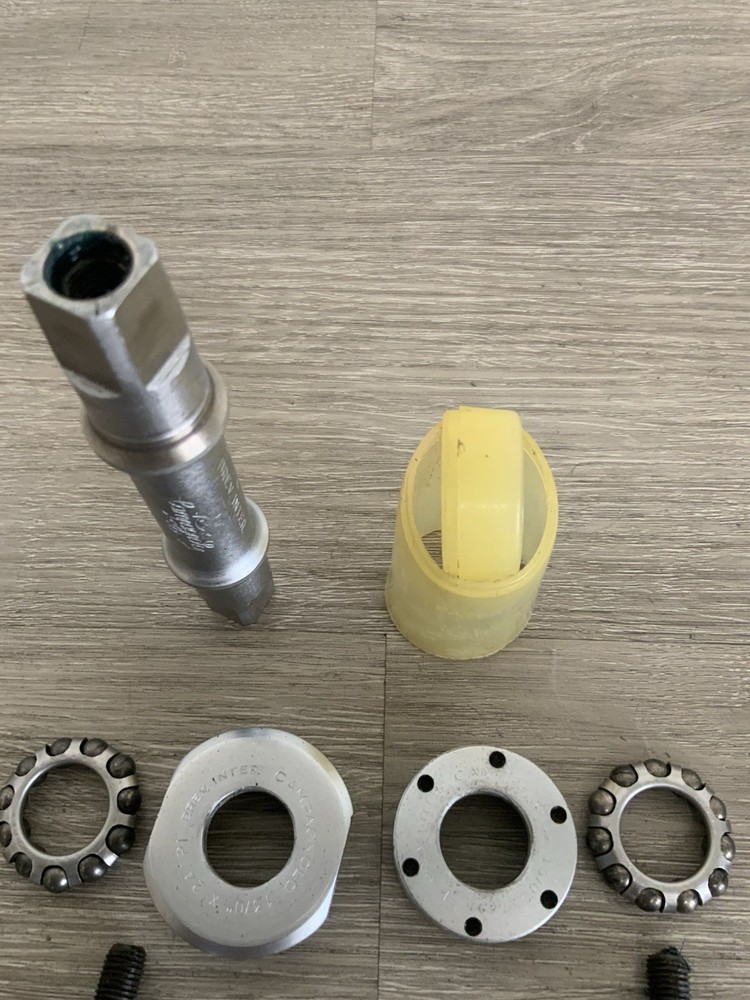 CAMPAGNOLO RECORD BOTTOM BRACKET 68-112 MM BRITISH THREADING