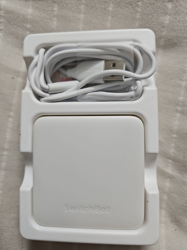 SwitchBot Hub Mini Wi-Fi Home Appliances Smart Remote Control White.