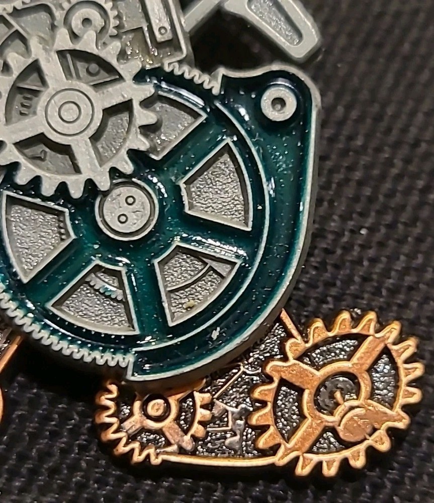 Disney Donald Duck Mechanical Steampunk Pin 2011
