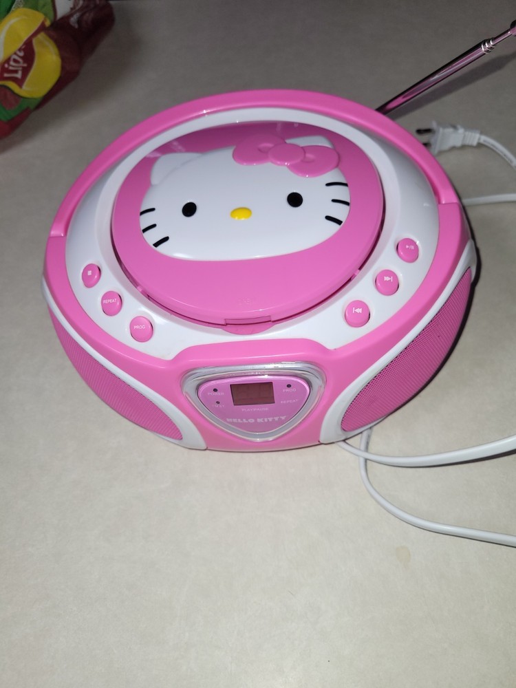 Small Hello Kitty AM/FM Radio And CD Player
