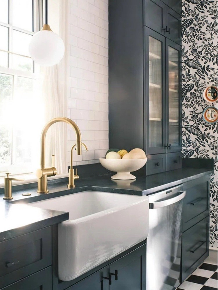 MOEN Cia Single-Handle Pull-Down Sprayer Kitchen Faucet with Power Boost