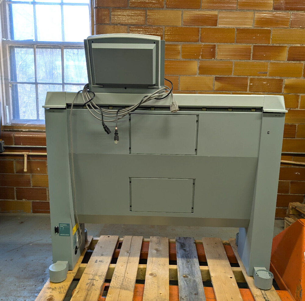 Océ TDS600 Wide Format Plotter Black & White Copier / Scanner / Printer