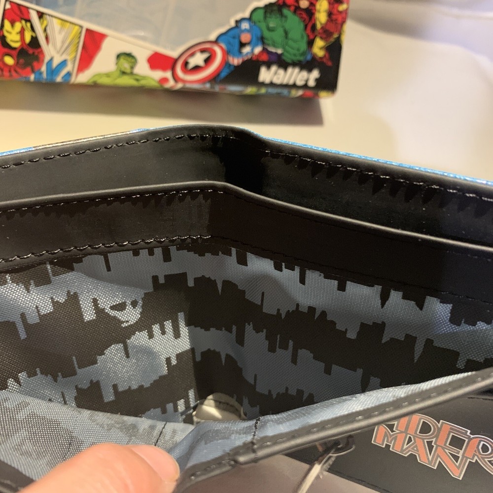 Marvel Comics Spider-Man Bi-Fold Wallet NIB