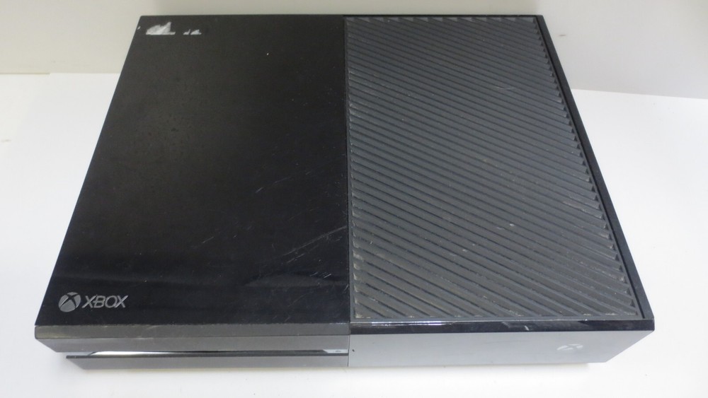 Microsoft Xbox One 1540 500GB Console - for part
