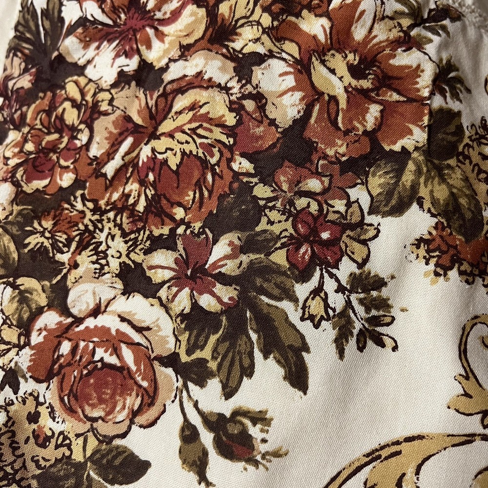 Vintage  Table  Runner And  4 Placemats