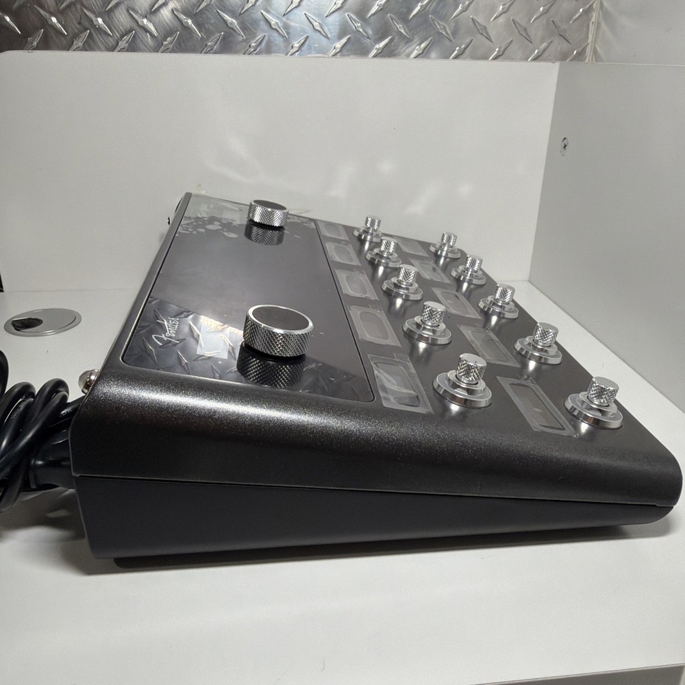 Fender Tone Master Pro Multi-Effects Guitar Workstation - Black