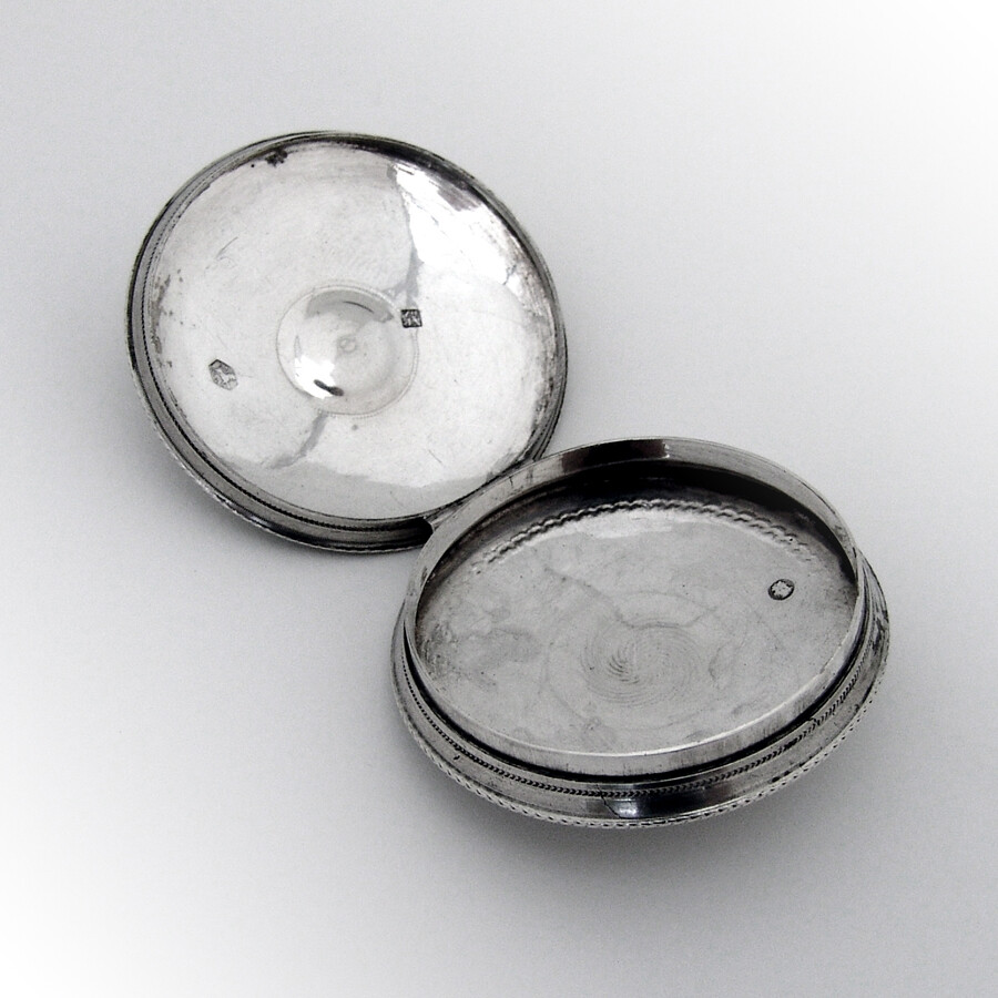 Round Floral Peppermint Box Dutch 833 Silver 1850