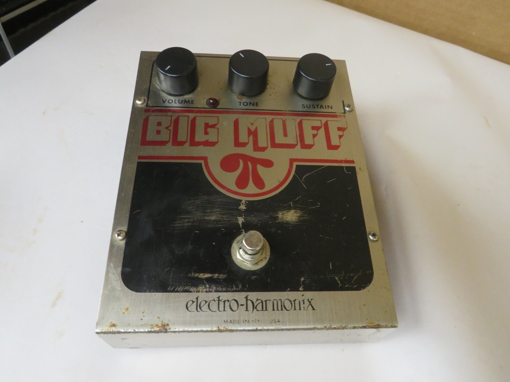 Electro-Harmonix Big Muff Pi Guitar Pedal