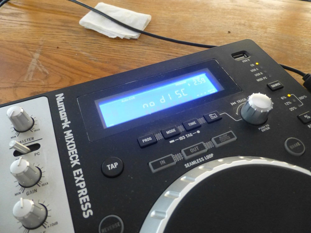 Numark Mixdeck Express Double Deck DJ Controller, USB, CD, MP3, Filter