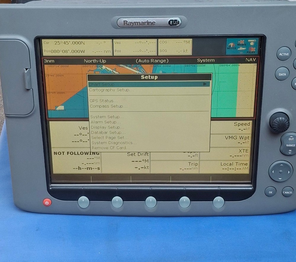 Raymarine E120 Classic GPS Chart Plotter Multifunction Boat Display w/Cover MFD