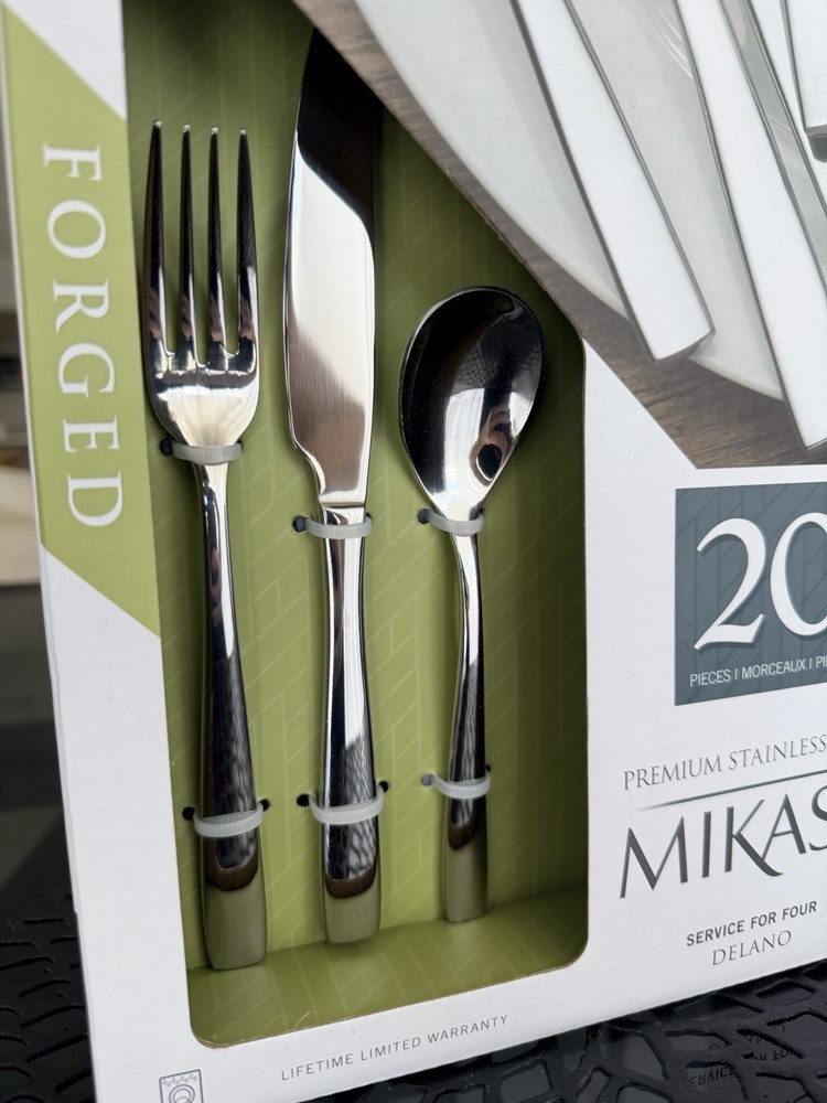 Mikasa, Delano 20pcs Flatware Set, Silver