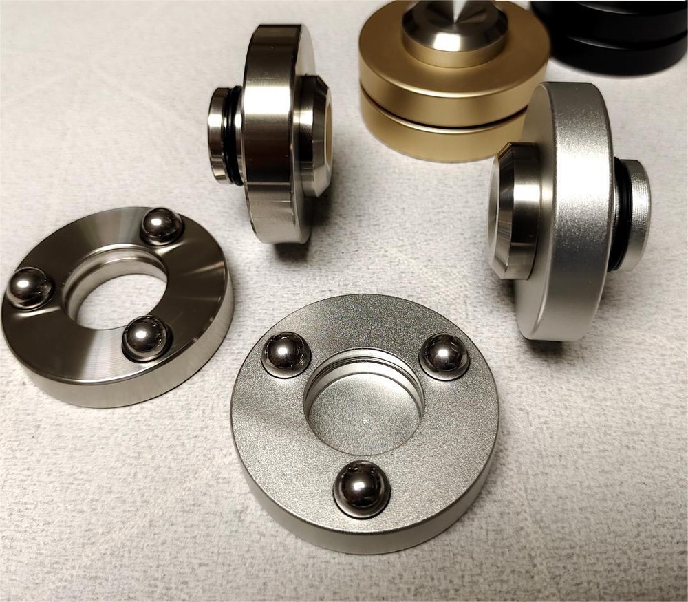 4PCS Adjustable Isolation Stand Feet Spikes for Amplifier CD Player DAC Decoder