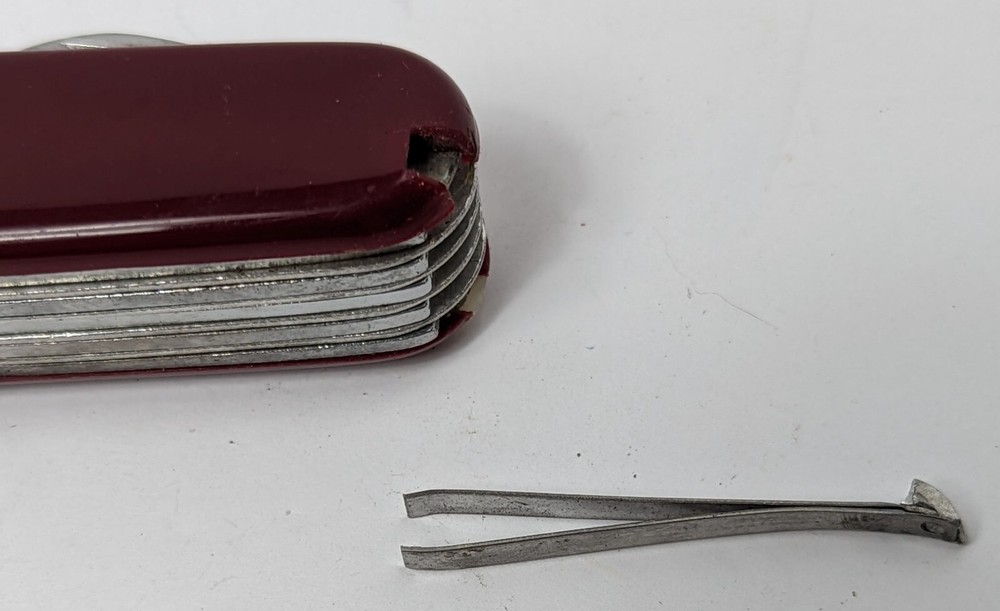 Burgundy Acrylic Handle Stainless Steel Multi-Purpose Tool – 13 Tools