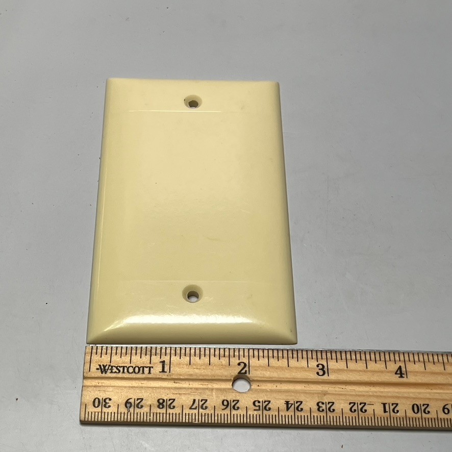 Vintage P&S Art Deco Ivory Plain Bakelite Solid Plate Cover