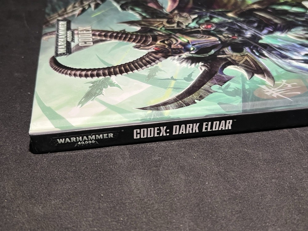 Warhammer 40,000 Dark Eldar Codex 7th Edition Rulebook Hardcover (2014)