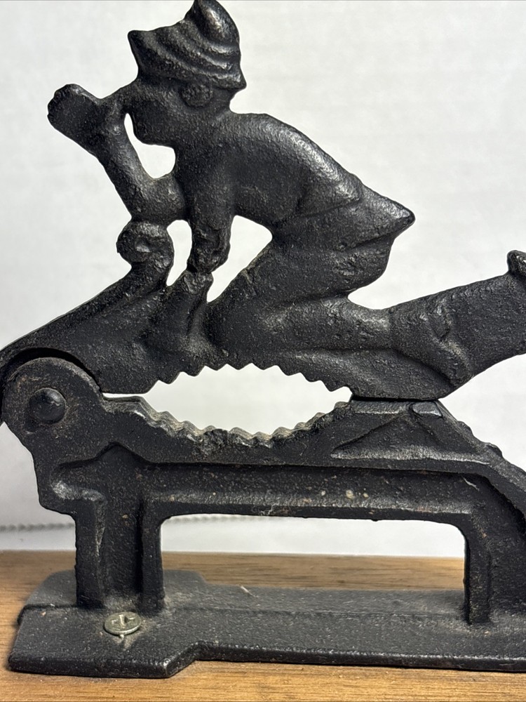 Elf Cast Iron Nut Cracker With Wood Base Nutcracker Country Home