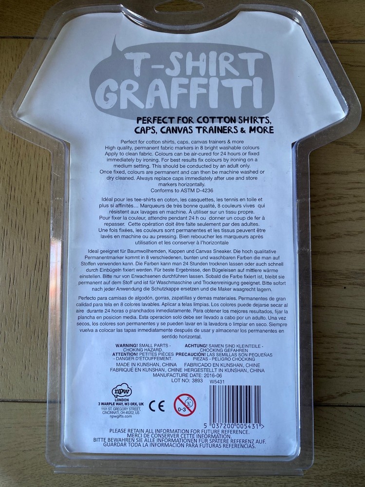T-Shirt Graffiti colouring pens 8 pack