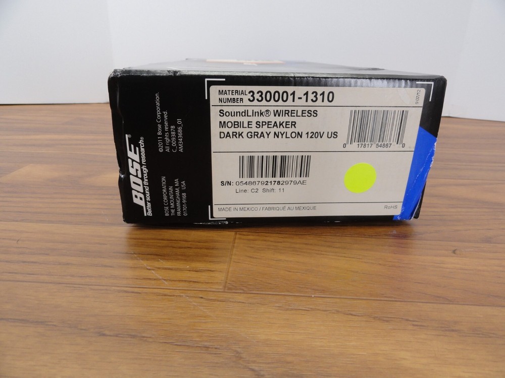 BOSE SOUNDLINK Model 330001 -1310 Nylon Cover Open Box