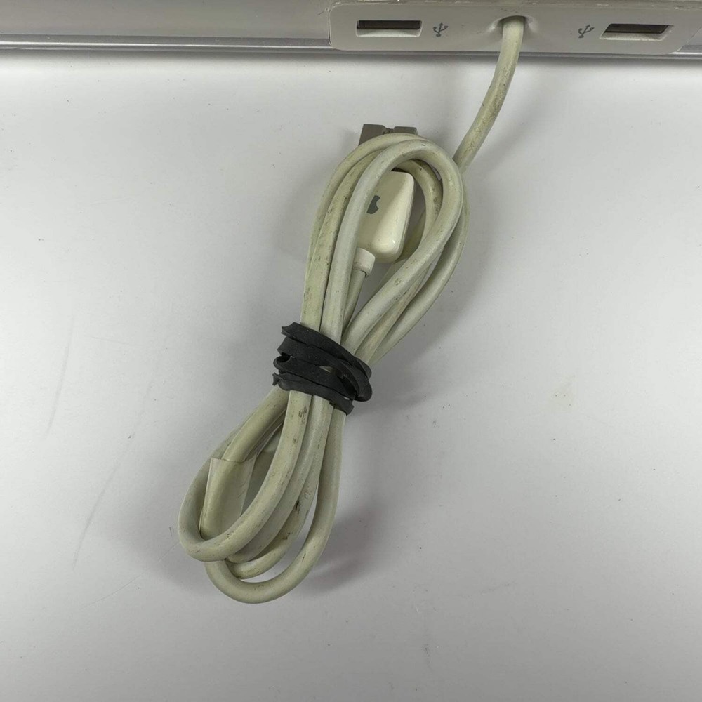 Apple Keyboard and Mighty Mouse A1048 A1152 White