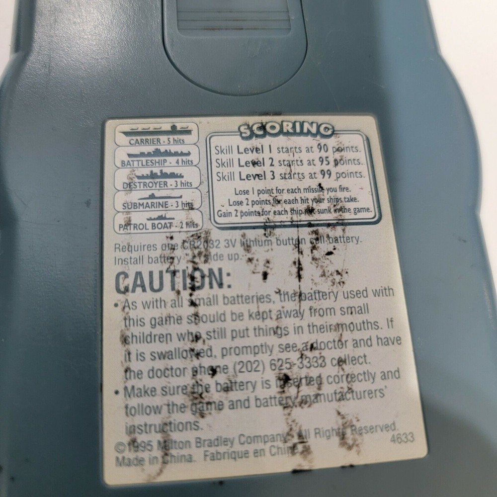 Handheld Battleship Game HASBRO 2002 Electronic - Tested - Works Box 2