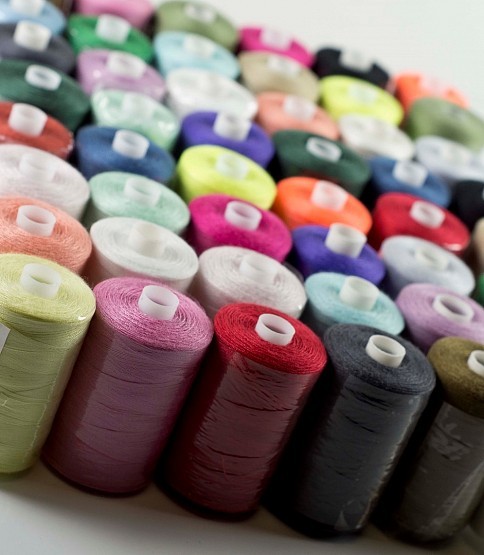 120s SPUN POLYESTER THREAD, MIXED PACK, VARIOUS COLS AND QUANTITIES