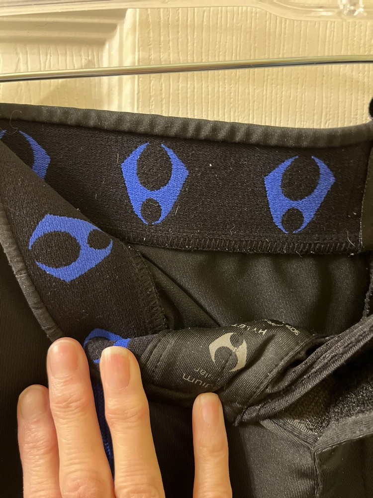 Hylete Mens Drawstring Shorts. Size Medium Black.