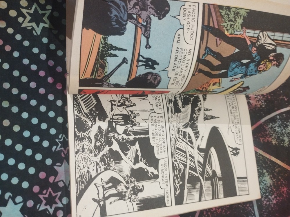 VINTAGE SUPER GORDON BOOK NO.3 1982 WHITE EDITIONS