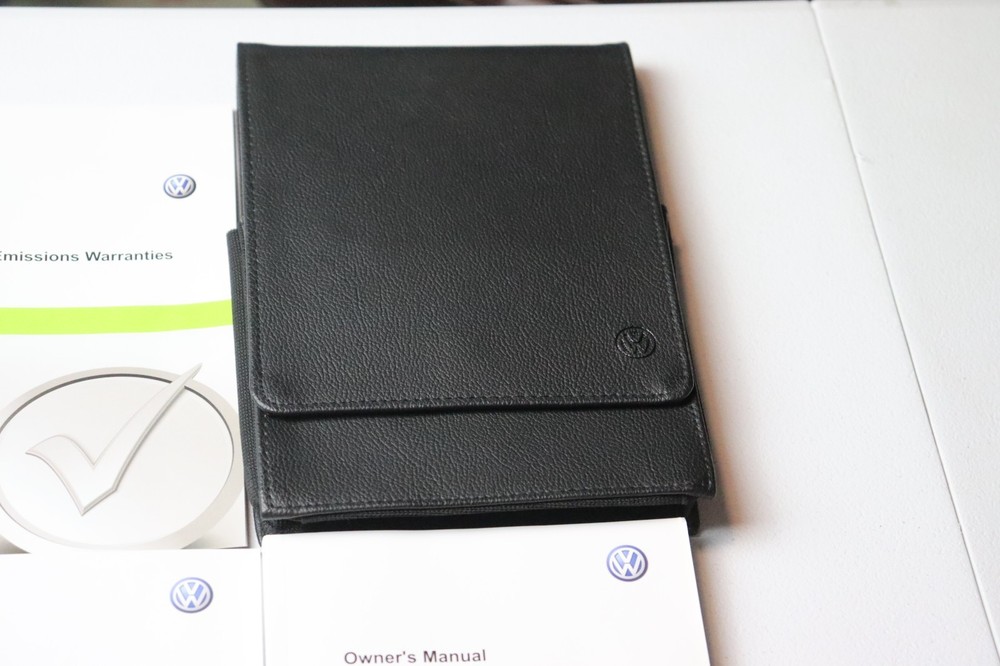2012 Volkswagen Jetta Owners Manual OEM Complete Set
