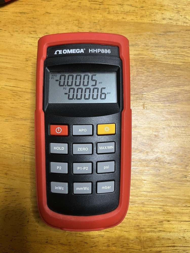 Omega Model HHP886 Manometer with Datalogging