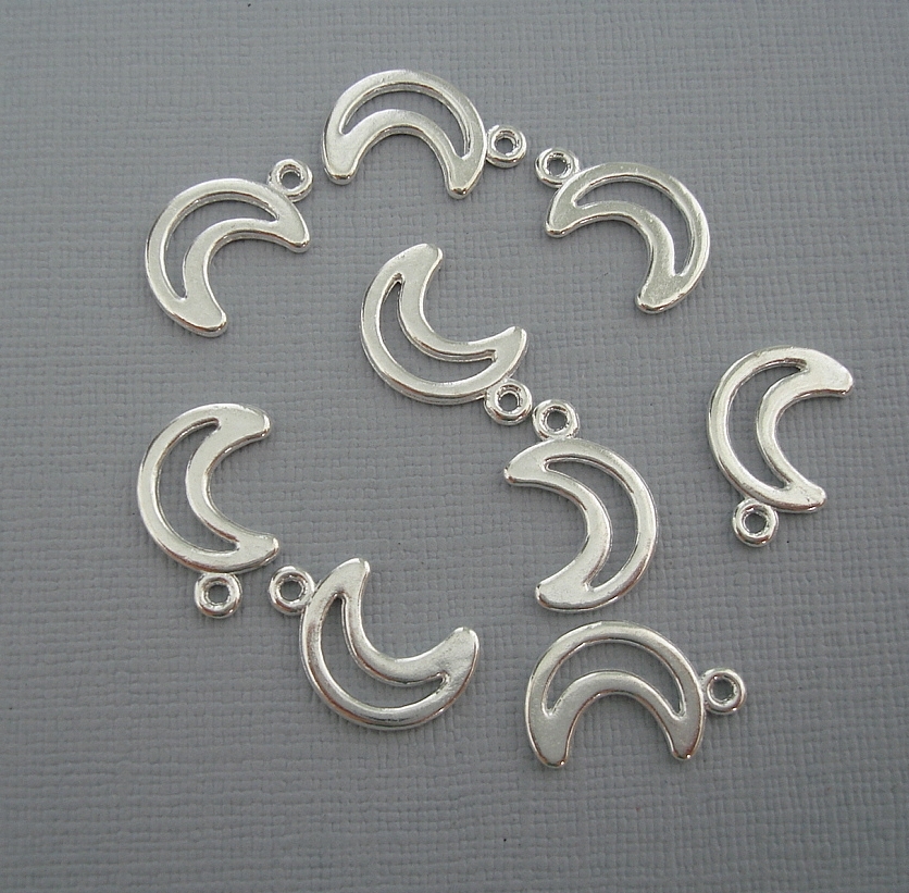 10pcs-Moon Charm Pendant Sterling Silver Plated.
