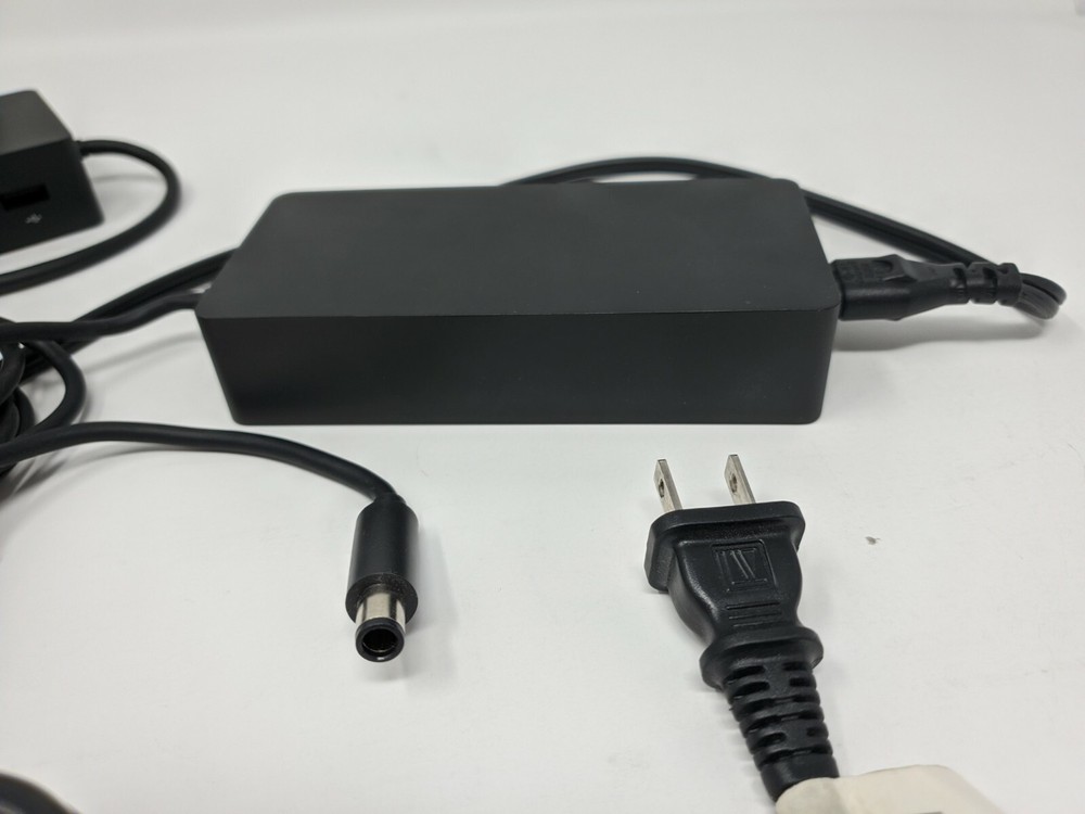 Microsoft Docking Station Model 1661 for Microsoft Surface Pro + AC Adapter 1749