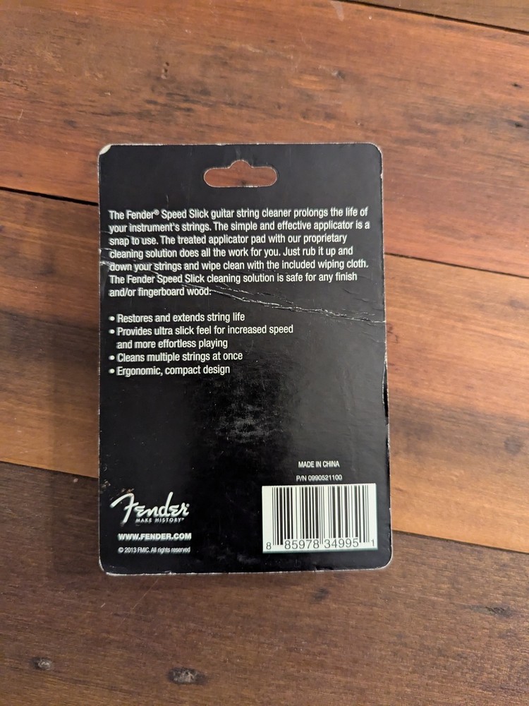 Fender Speed Slick Guitar String Cleaner New In Package (2013) Restores Strings