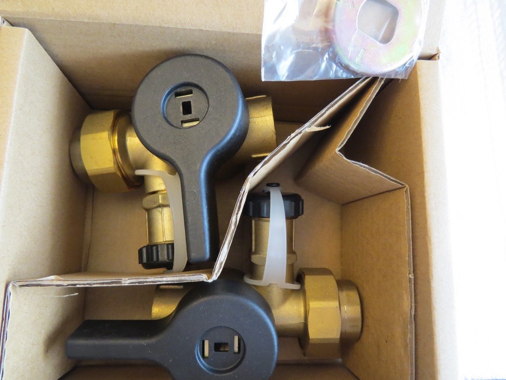 NEW WATTS SA-0.75 LFTWHG2X-FT-HC-RV-RH TANKLESS WATER HEATER VALVES