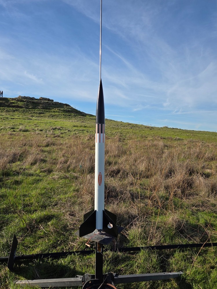 Upscale Centuri Javelin Model Rocket Kit 2" dia. 32" tall, 29mm motor mount