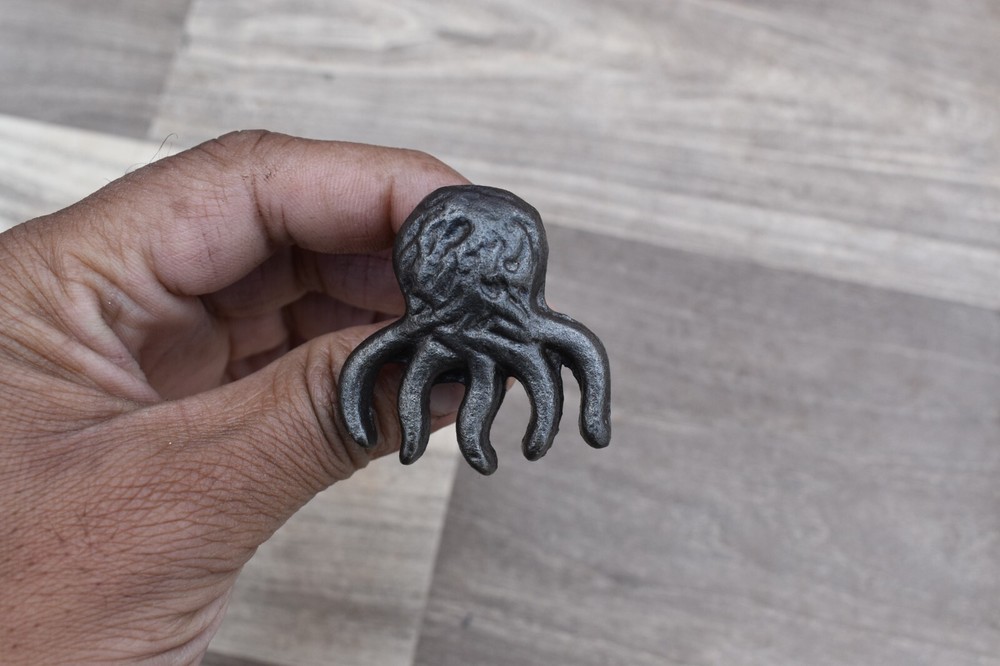 Cast Iron door knobs Octopus Shape cabinet drawer handles pull rustic 10pcs