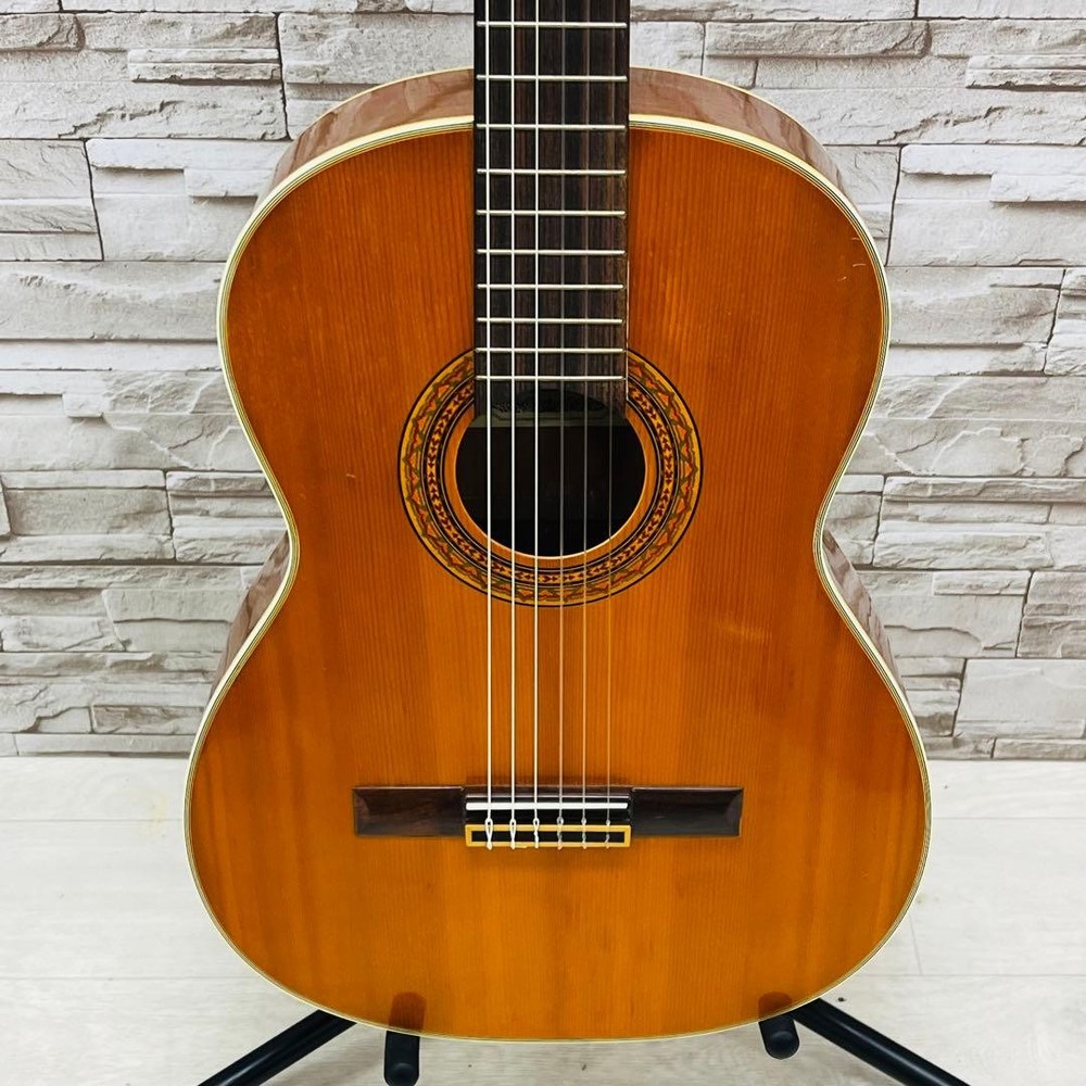 Zen-On Vintage Classical Guitar With Hard Case