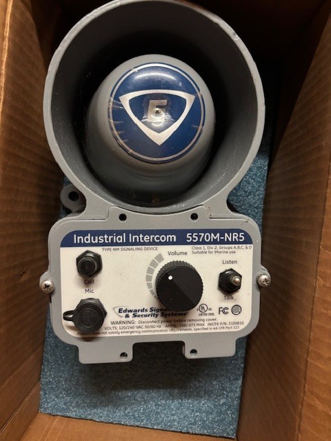 5570MNR5 EDWARDS SIGNALING INDUSTRIAL INTERCOM NEW SURPLUS