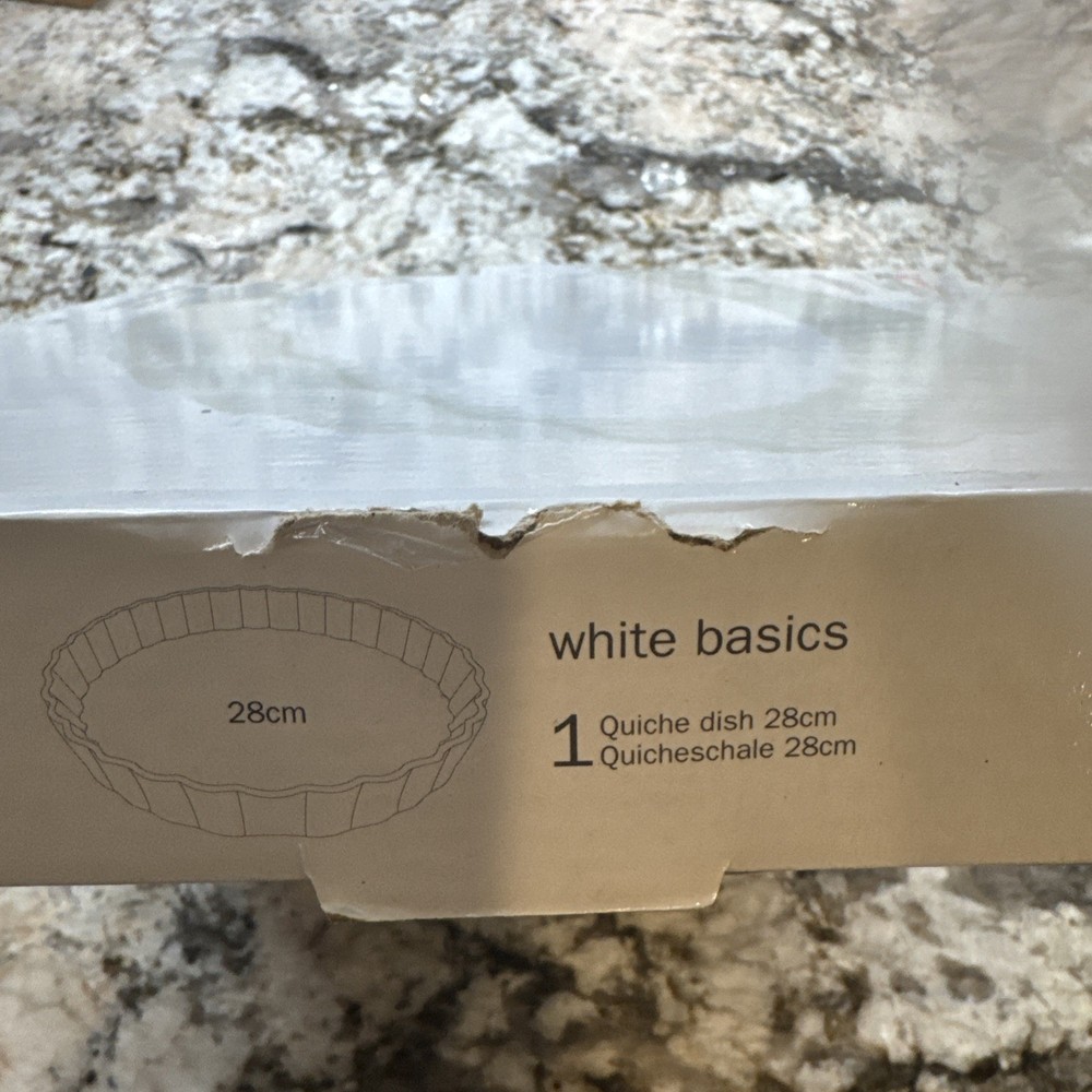 New Maxwell Williams White Pie Plate Oven Dish 11”