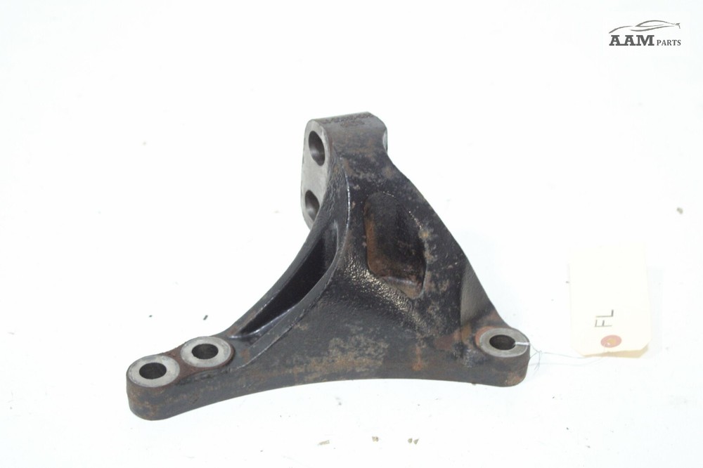 2018-2023 FREIGHTLINER CASCADIA FRONT LEFT ENGINE MOUNT SUPPORT BRACKET OEM